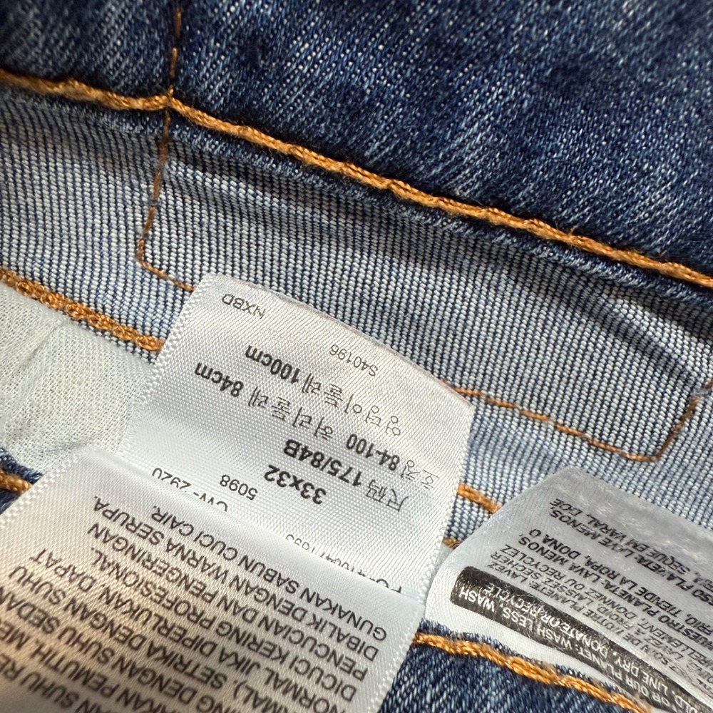 Vintage y2k Levi's Denim Jeans - Picture 3 of 3